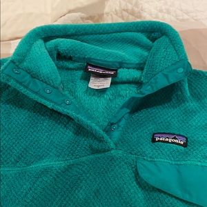 Women’s Patagonia pullover!